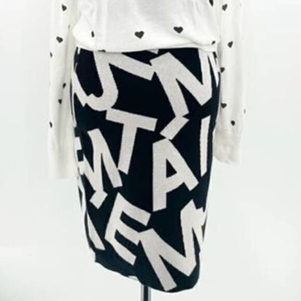 ANTHROPOLOGIE Maeve Black motif Knit Mini Skirt XSMALL